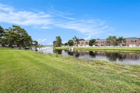 Condo in Tampa, Florida, 1 bedroom  № 2142789 - photo 13