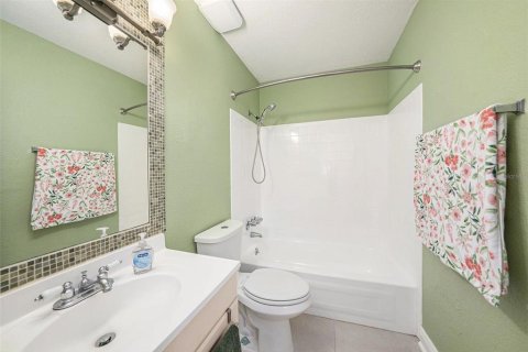 Condo in Tampa, Florida, 1 bedroom  № 2142789 - photo 9