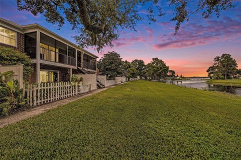 Condo in Tampa, Florida, 1 bedroom  № 2142789 - photo 20