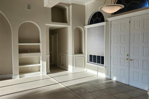 House in Port Charlotte, Florida 5 bedrooms, 361.67 sq.m. № 1901270 - photo 3