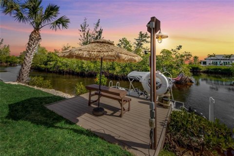 Casa en venta en Fort Myers, Florida, 3 dormitorios, 124.21 m2 № 1566218 - foto 1