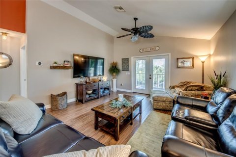 Casa en venta en Fort Myers, Florida, 3 dormitorios, 124.21 m2 № 1566218 - foto 4