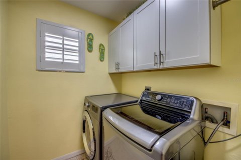 Casa en venta en Fort Myers, Florida, 3 dormitorios, 124.21 m2 № 1566218 - foto 29