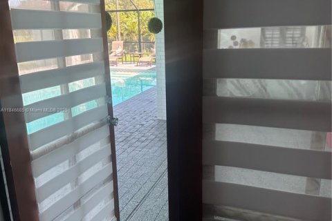 House in Belle Glade, Florida 5 bedrooms, 233.65 sq.m. № 1936043 - photo 27