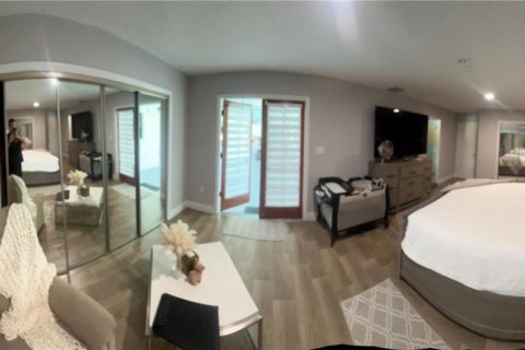 House in Belle Glade, Florida 5 bedrooms, 233.65 sq.m. № 1936043 - photo 26