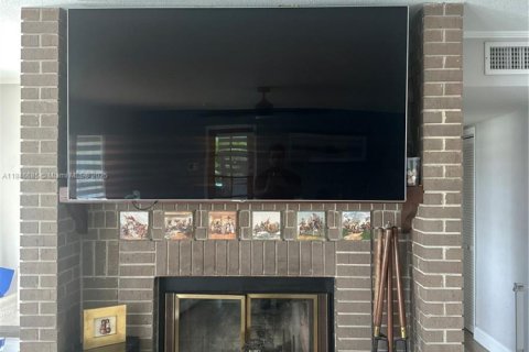 House in Belle Glade, Florida 5 bedrooms, 233.65 sq.m. № 1936043 - photo 11