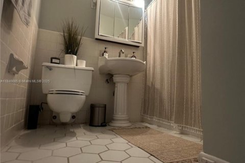 House in Belle Glade, Florida 5 bedrooms, 233.65 sq.m. № 1936043 - photo 19