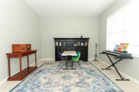 House in Deltona, Florida 5 bedrooms, 250.46 sq.m. № 1295652 - photo 5