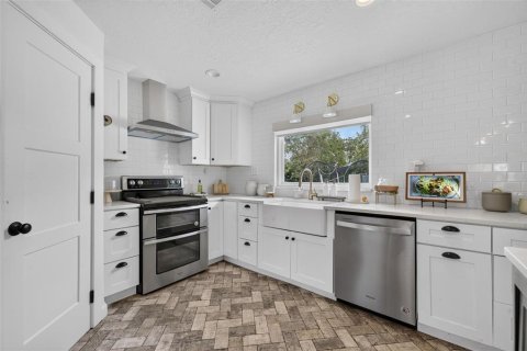 Villa ou maison à vendre à Maitland, Floride: 4 chambres, 188.87 m2 № 2408914 - photo 15