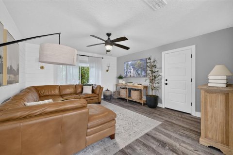 Villa ou maison à vendre à Maitland, Floride: 4 chambres, 188.87 m2 № 2408914 - photo 18