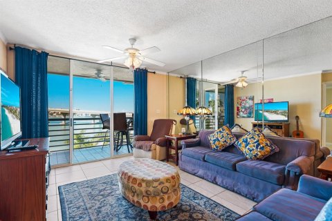 Condo in Saint Petersburg, Florida, 2 bedrooms № 2232520 - photo 22