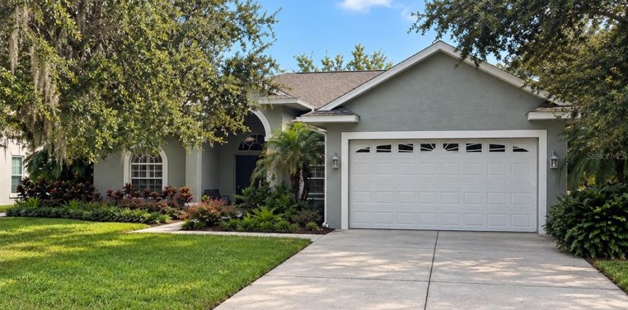 Villa ou maison à Odessa, Floride 4 chambres, 223.43 m2 № 2398461