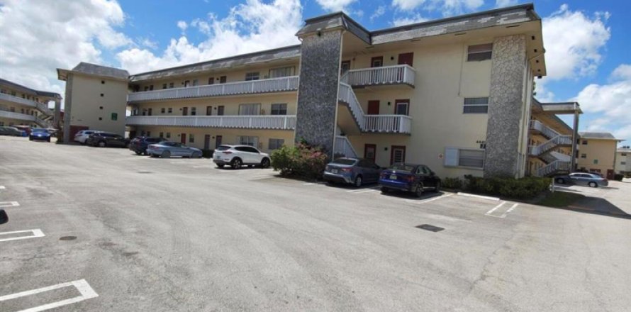 Condo à Lauderhill, Floride, 1 chambre  № 2087794