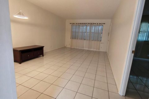 Copropriété à vendre à Lauderhill, Floride: 1 chambre, 63.17 m2 № 2087794 - photo 6