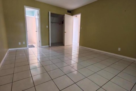 Copropriété à vendre à Lauderhill, Floride: 1 chambre, 63.17 m2 № 2087794 - photo 8