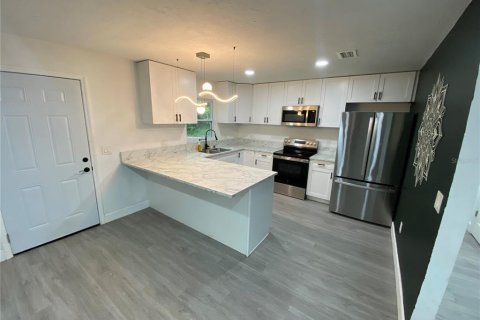 Casa en venta en Melrose, Florida, 3 dormitorios, 169.92 m2 № 1895140 - foto 6