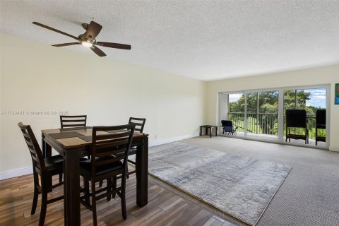 Copropriété à vendre à Pompano Beach, Floride: 3 chambres, 129.13 m2 № 1942823 - photo 6