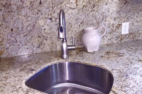 Copropriété à vendre à Pompano Beach, Floride: 3 chambres, 129.13 m2 № 1942823 - photo 26