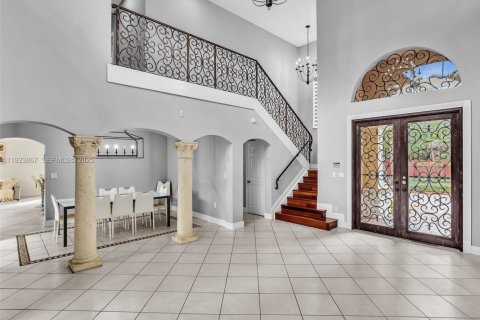 Casa en venta en Miami Lakes, Florida, 5 dormitorios, 268.39 m2 № 1983053 - foto 10