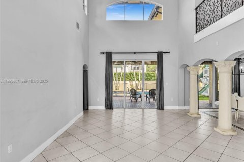 Casa en venta en Miami Lakes, Florida, 5 dormitorios, 268.39 m2 № 1983053 - foto 6