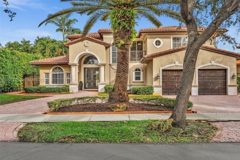 Casa en venta en Miami Lakes, Florida, 5 dormitorios, 268.39 m2 № 1983053 - foto 1