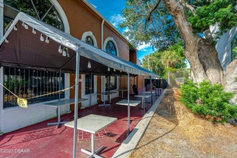 Commercial property in Daytona Beach, Florida 158.4 sq.m. № 1825299 - photo 7