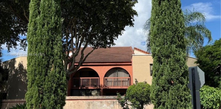 Квартира в Майами, Флорида 2 спальни, 92.9м2 № 1954842