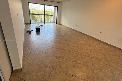 Снять в аренду квартиру в Майами, Флорида 2 спальни, 92.9м2, № 1954842 - фото 15