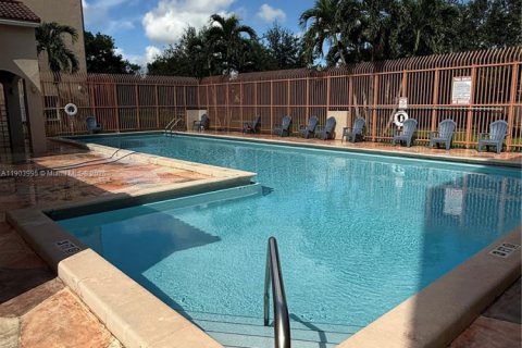 Снять в аренду квартиру в Майами, Флорида 2 спальни, 92.9м2, № 1954842 - фото 5