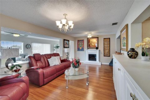 Casa en venta en Sun City Center, Florida, 2 dormitorios, 234.86 m2 № 1569703 - foto 25