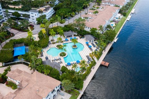 Condo in Aventura, Florida, 2 bedrooms  № 1921860 - photo 17