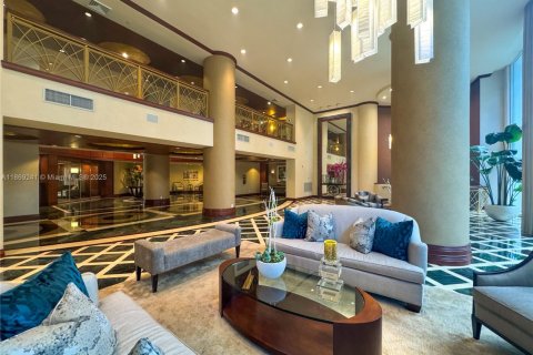Condo in Aventura, Florida, 2 bedrooms  № 1921860 - photo 14