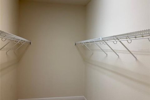 Villa ou maison à louer à Kissimmee, Floride: 5 chambres, 319.03 m2 № 2106756 - photo 13