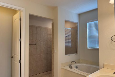 Villa ou maison à louer à Kissimmee, Floride: 5 chambres, 319.03 m2 № 2106756 - photo 17