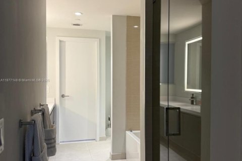 Condo in Miami, Florida  № 1895971 - photo 23