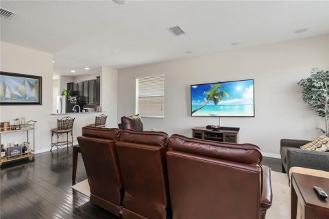 Casa en venta en Orlando, Florida, 4 dormitorios, 222.59 m2 № 1751729 - foto 8