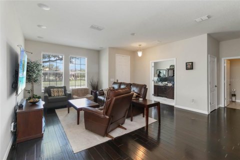 Casa en venta en Orlando, Florida, 4 dormitorios, 222.59 m2 № 1751729 - foto 10