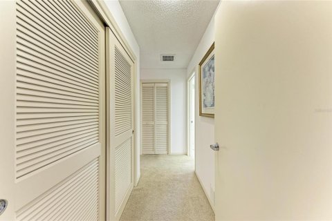 Casa en venta en Sarasota, Florida, 2 dormitorios, 159.79 m2 № 2383449 - foto 21