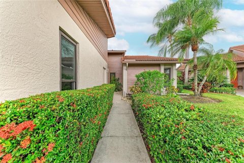 Casa en venta en Sarasota, Florida, 2 dormitorios, 159.79 m2 № 2383449 - foto 4