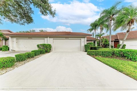 Casa en venta en Sarasota, Florida, 2 dormitorios, 159.79 m2 № 2383449 - foto 3