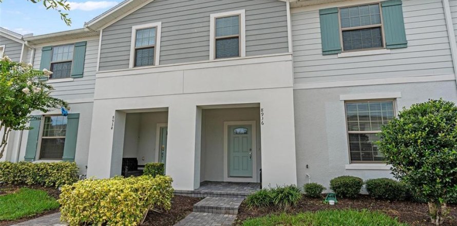 Townhouse in Kissimmee, Florida 5 bedrooms, 210.24 sq.m. № 2097842