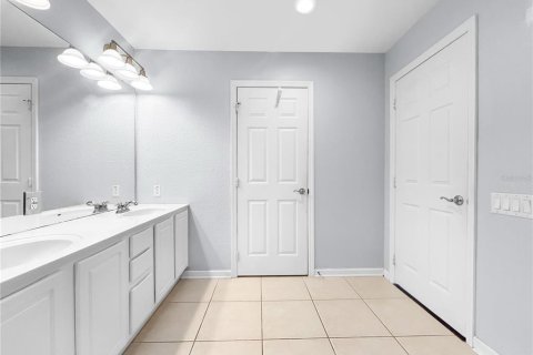 Townhouse in Orlando, Florida 3 bedrooms, 190.82 sq.m. № 2148104 - photo 23