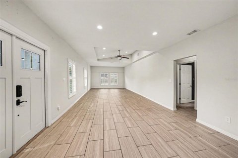 Купить виллу или дом в Тампа, Флорида 3 комнаты, 173.54м2, № 2113619 - фото 7