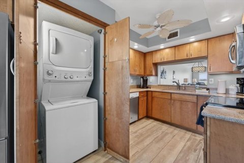Condo in Bradenton, Florida, 2 bedrooms  № 2214460 - photo 24