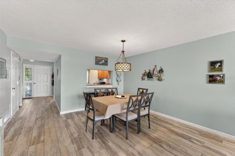 Condo in Bradenton, Florida, 2 bedrooms  № 2214460 - photo 28