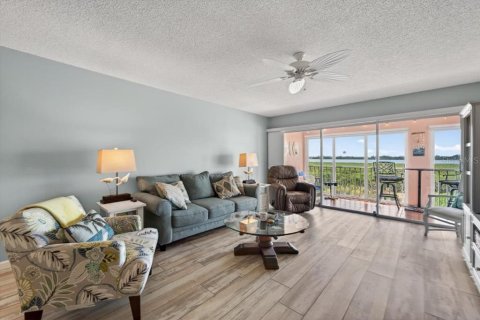 Condo in Bradenton, Florida, 2 bedrooms  № 2214460 - photo 4
