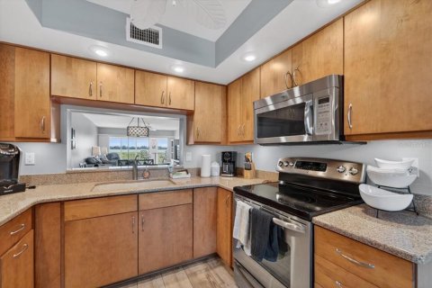Condo in Bradenton, Florida, 2 bedrooms  № 2214460 - photo 21