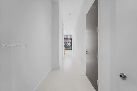 Condominio en venta en Aventura, Florida, 2 dormitorios, 130.06 m2 № 1986184 - foto 19