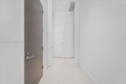 Condominio en venta en Aventura, Florida, 2 dormitorios, 130.06 m2 № 1986184 - foto 15