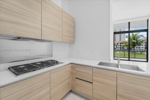 Condominio en venta en Aventura, Florida, 2 dormitorios, 130.06 m2 № 1986184 - foto 4